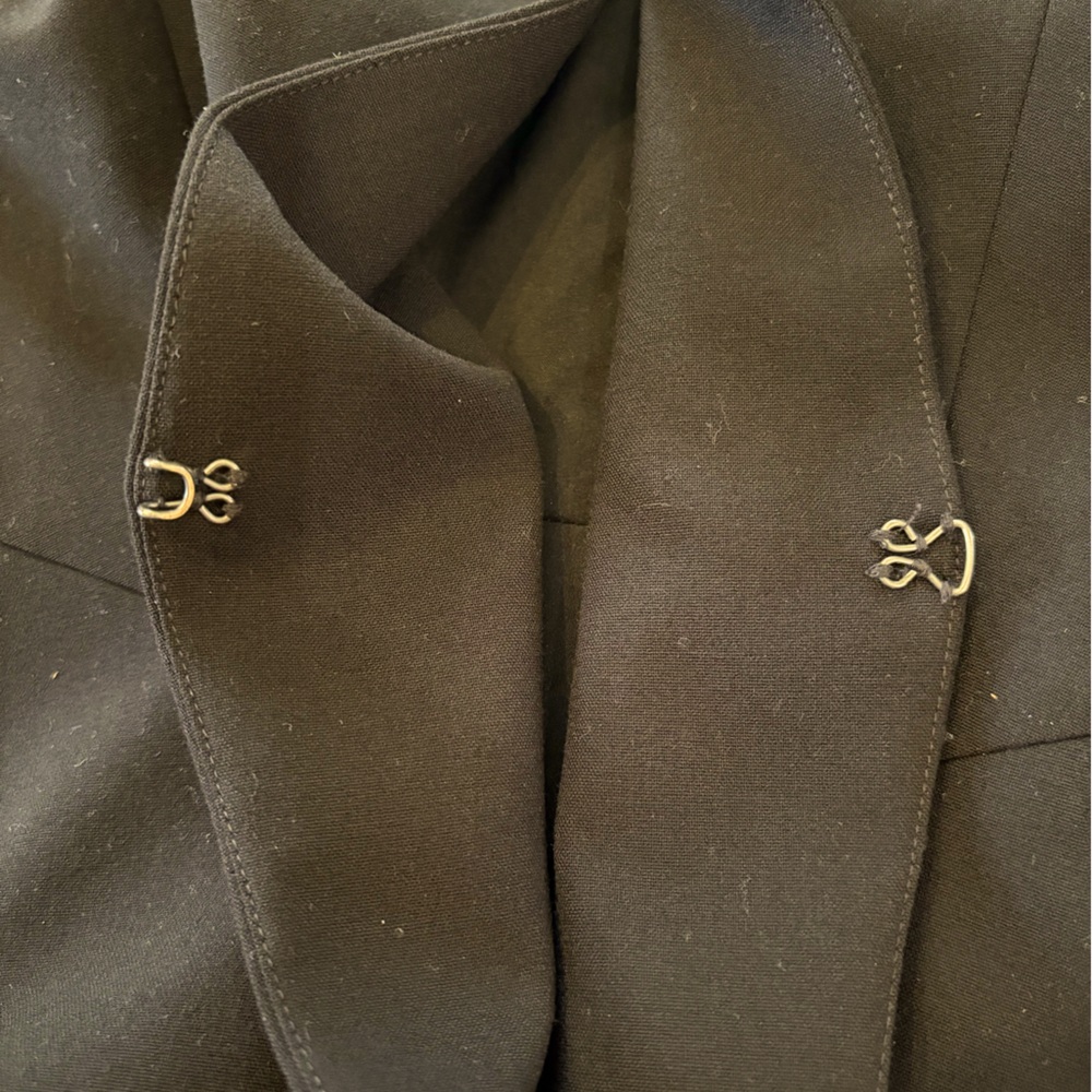White House Black Market Black Blazer - Picture 4 of 5